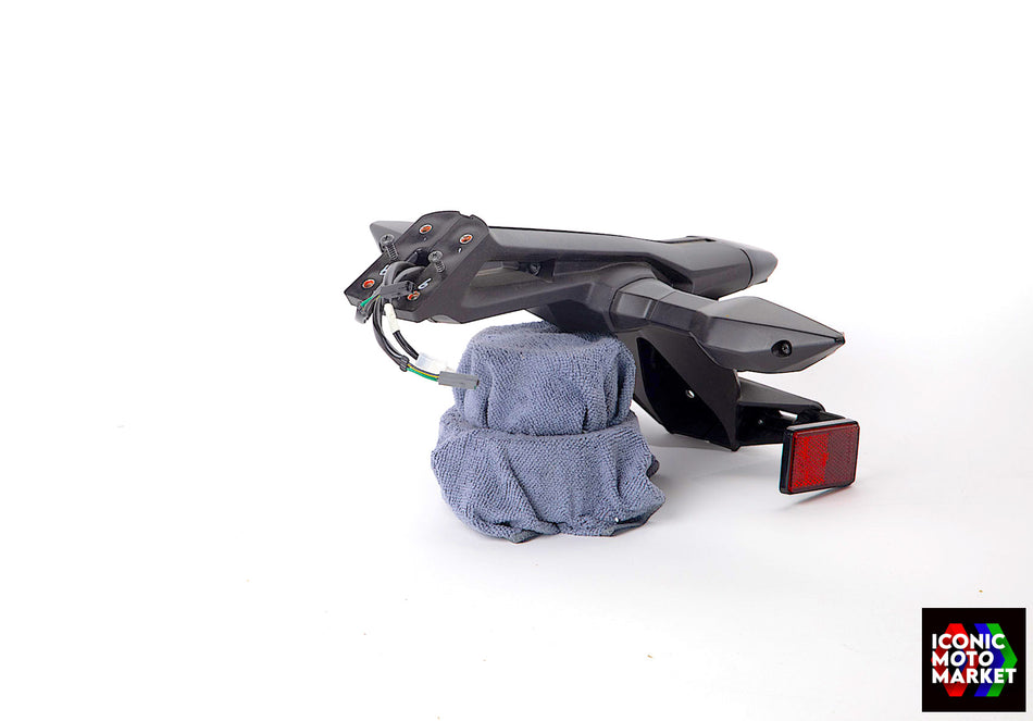 Kawasaki ZX-6R (2021) Rear Turn Signals, License Plate & Tail Lamp. #KAW_ZX6-KM1