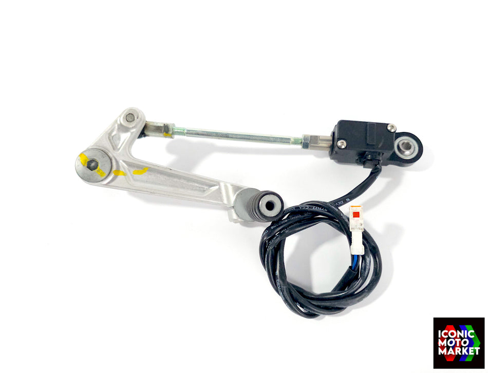 Aprilia RSV4 1000, Tuono V4 - Gear Shift Pedal Assy. (OEM) #897360