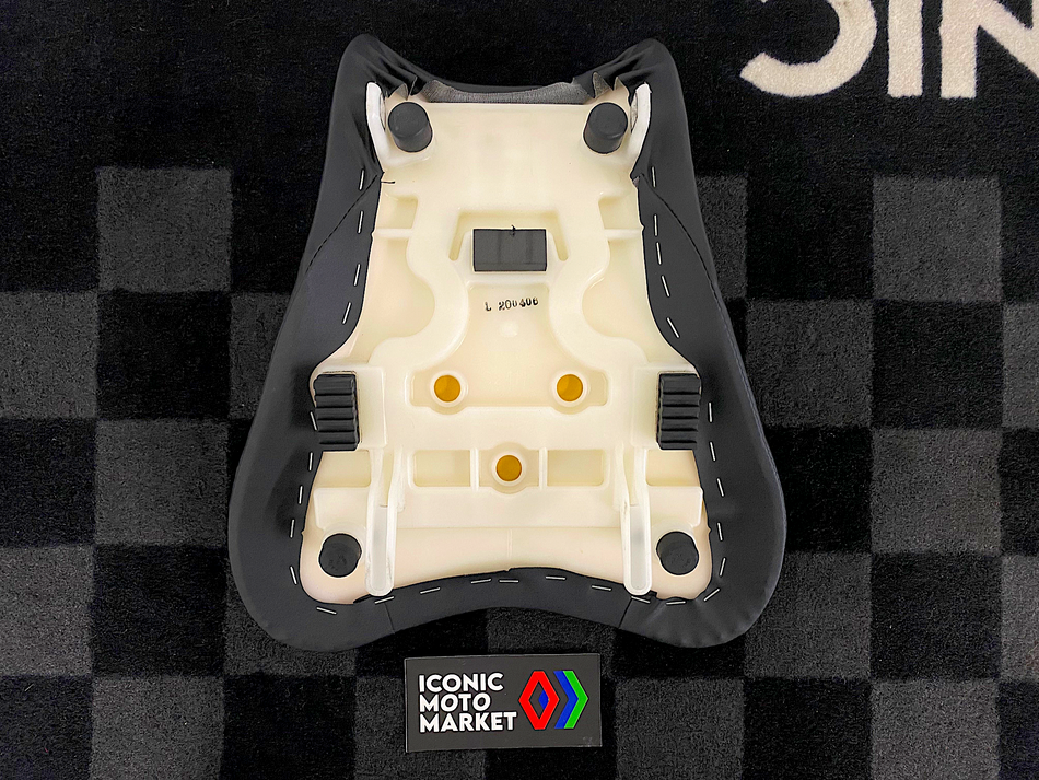 Suzuki GSX-R1000 (2007-2008) Seat - Black. (OEM) #200406