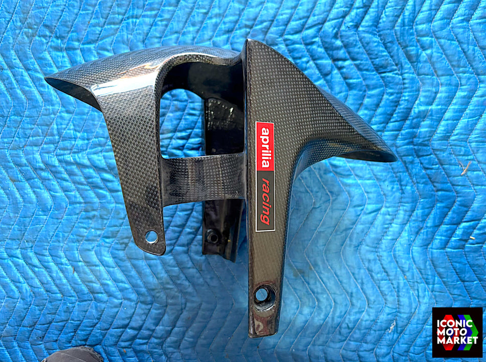 Aprilia RSV4 (2009-2020) Front Fender, Carbon Fiber. (OEM) #APR_RSV4-FF1