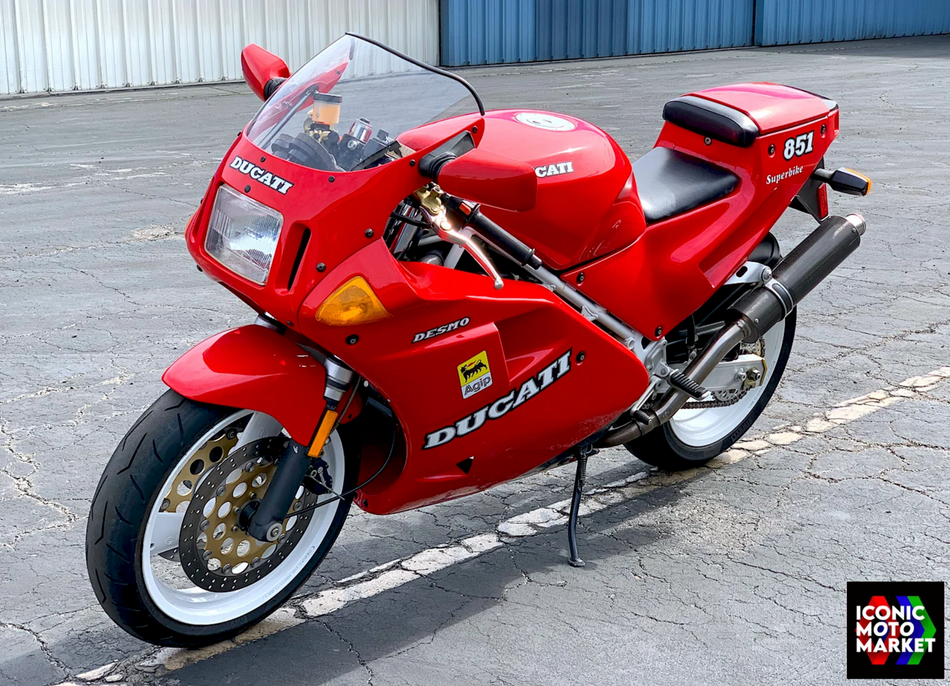 Ducati 851, 888, 888 SP5 - Windscreen. (OEM) #48710011D