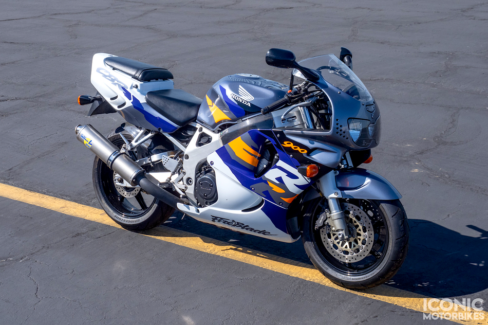 Honda CBR900RR Fireblade (1996-1997) Carburetors, 38mm Keihin. (OEM) #CBR900_KC1