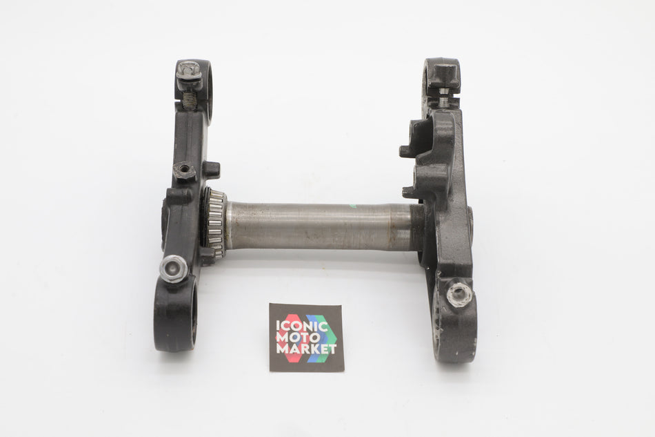 Honda VFR400 NC24 Triple Tree & Triple Top (1986) #53230-ML0000 / #53200-ML0004