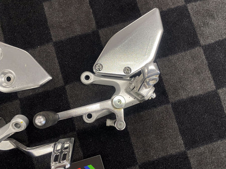 Yamaha R3 Stock Rearsets