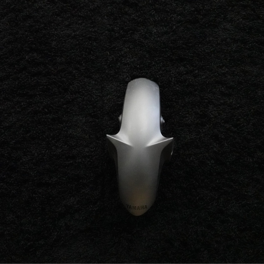Yamaha YZF R3 front fender gray 1WD-F1511-00