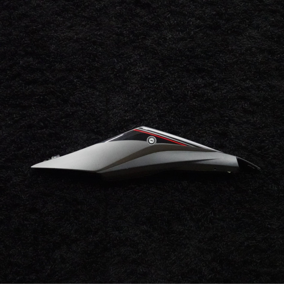 Yamaha YZF R3 left rear tail fairing 1WD-F1711-00