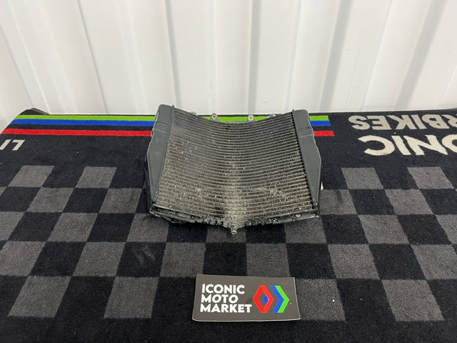 Suzuki GSX-R750 1993 OEM Radiator 17710-17E00