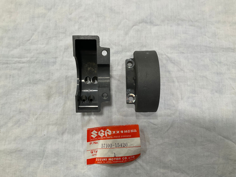 Suzuki RGB500 (1980-1981) Magnesium Race Throttle Housing (NOS) #57100-15420